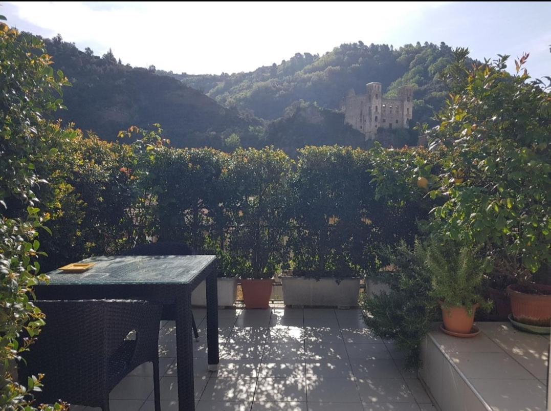 דולצ'אקווה B&B Dei Doria & Suite מראה חיצוני תמונה